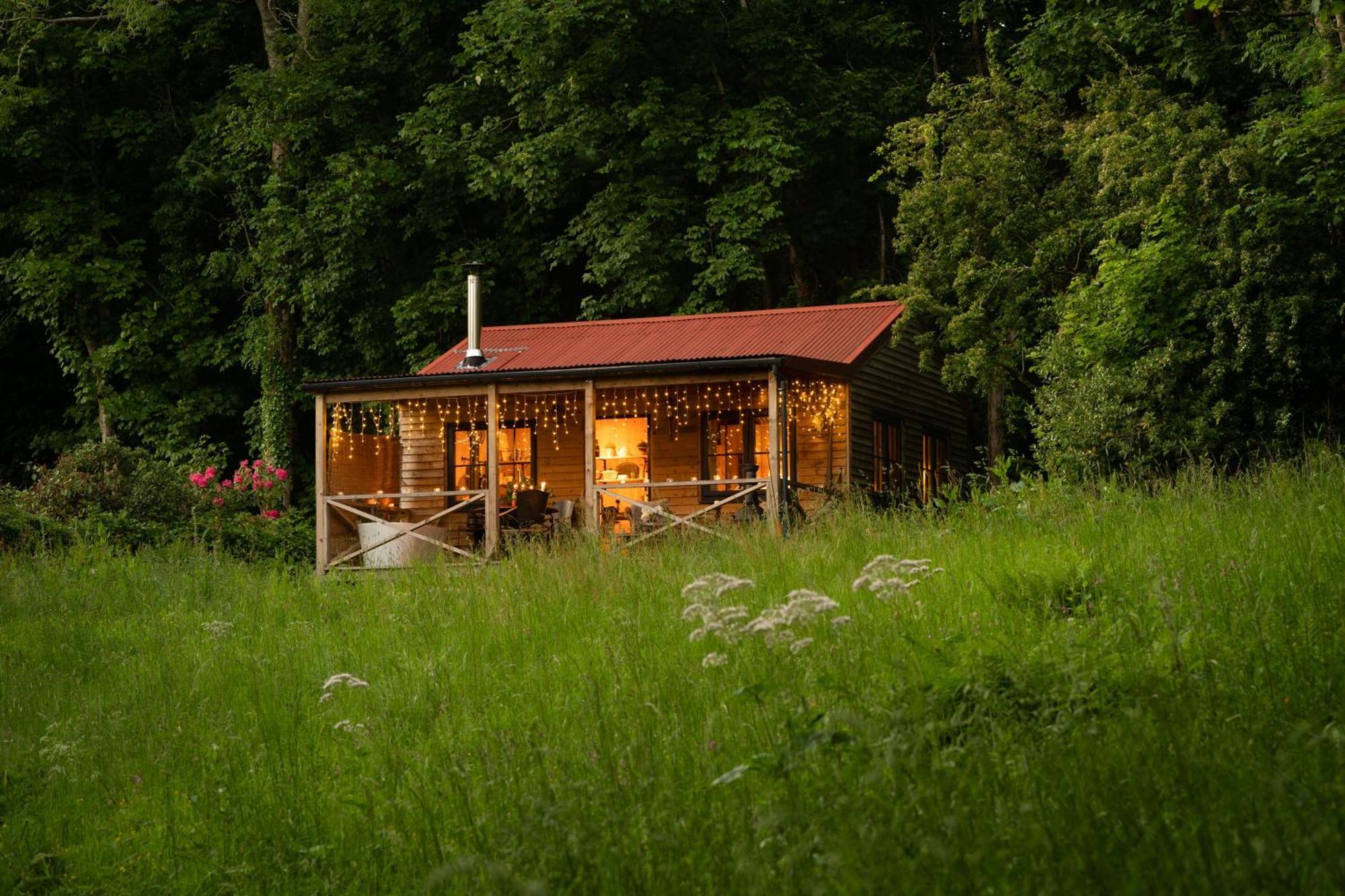 Off-Grid Relaxing Getaway At The Captain'S Rest Clachan of Campsie 外观 照片