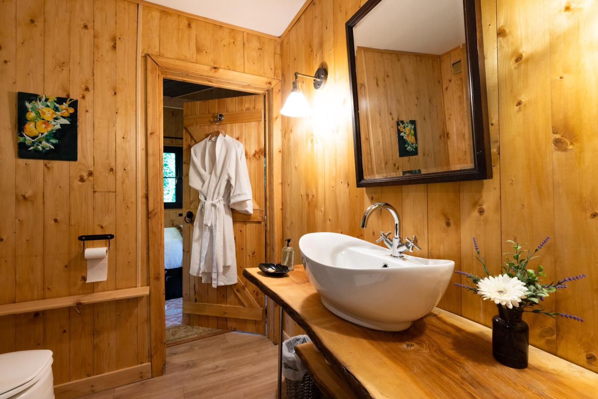 Off-Grid Relaxing Getaway At The Captain'S Rest Clachan of Campsie 外观 照片