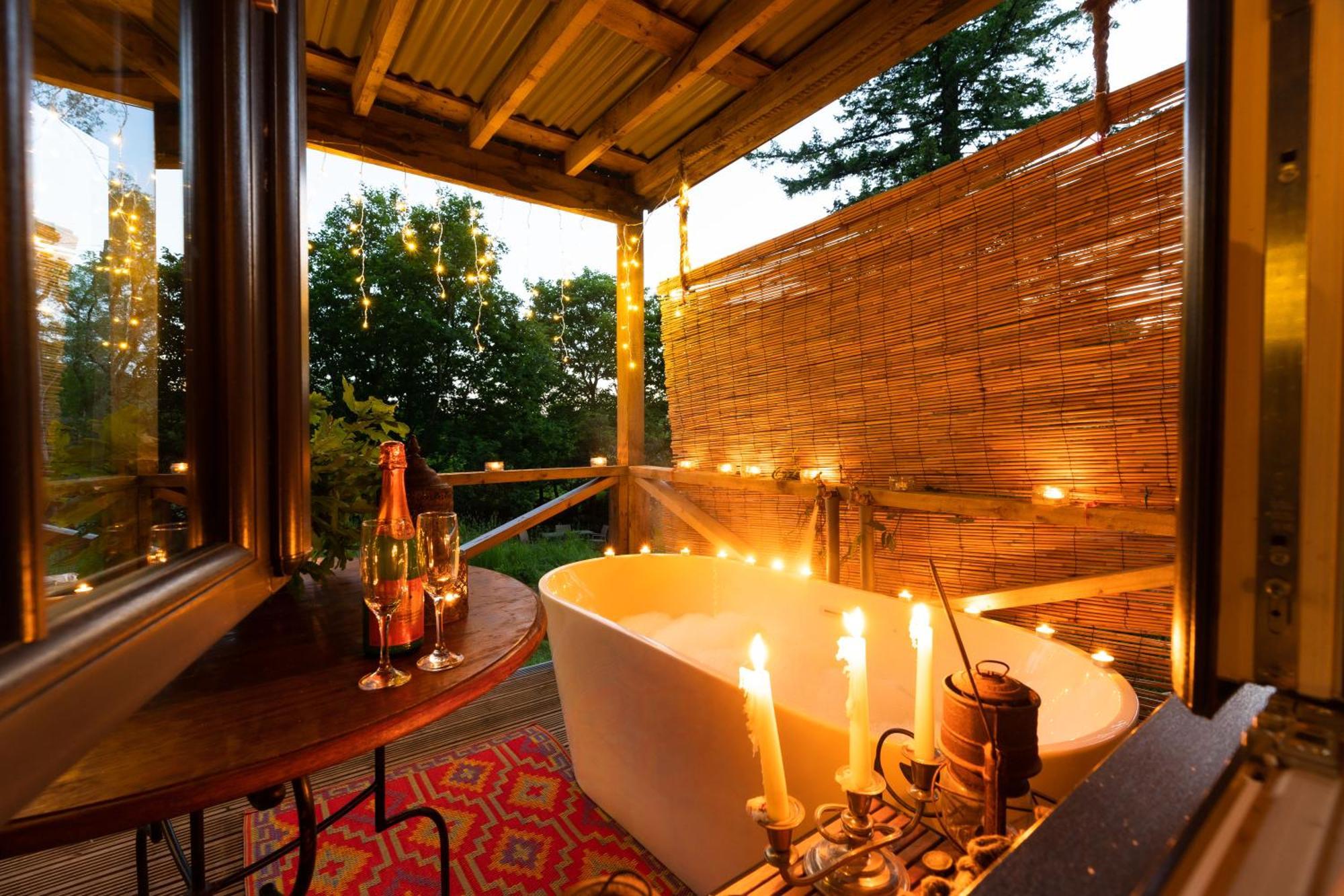Off-Grid Relaxing Getaway At The Captain'S Rest Clachan of Campsie 外观 照片